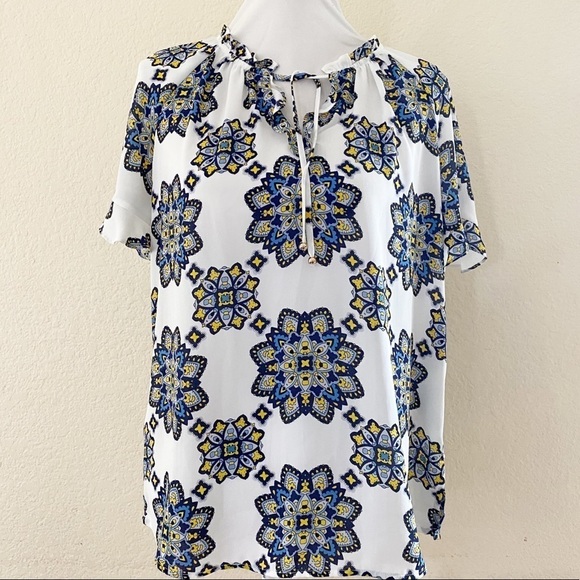 Liz Claiborne Tops - Liz Claiborne Career Blouse Size Medium
